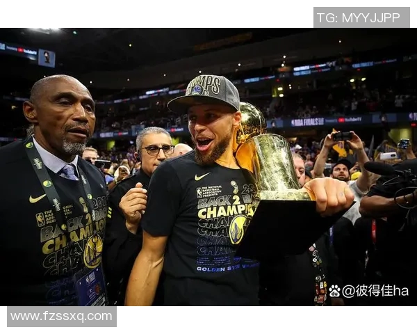 原帅的传奇之路:从默默无闻到炙手可热的篮球明星成长记 原帅的传奇之路:从默默无闻到炙手可热的篮球明星成长记