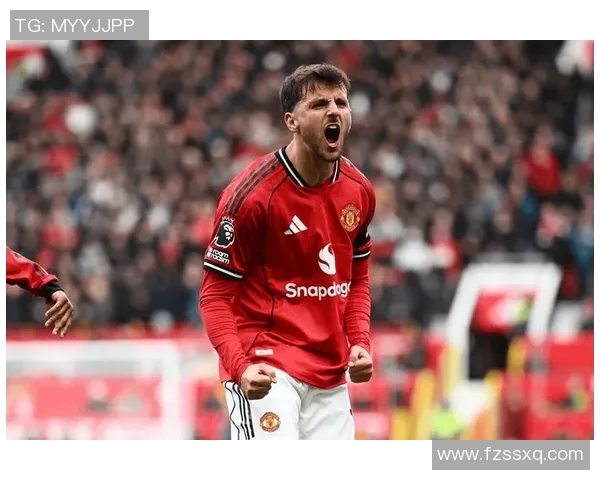 曼联逆转拜仁上演经典大战3比2惊险取胜重燃希望 曼联逆转拜仁上演经典大战3比2惊险取胜重燃希望