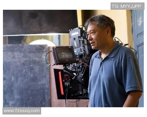 李安导演的艺术之路与电影魅力探讨:从东西方文化交融看其作品的深度与广度 李安导演的艺术之路与电影魅力探讨:从东西方文化交融看其作品的深度与广度