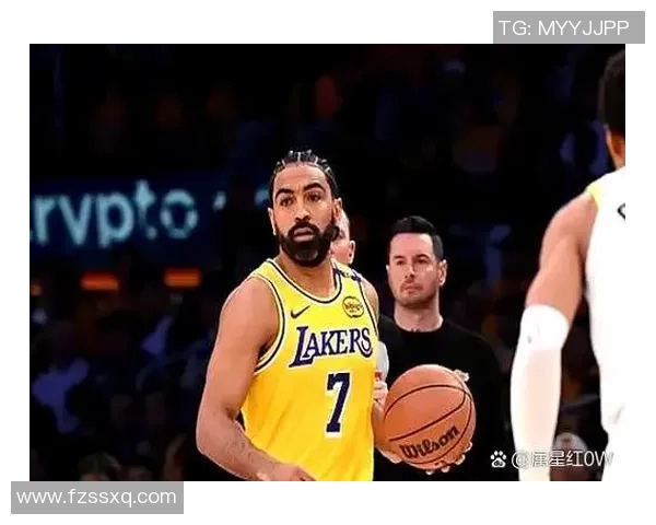 湖人对火箭精彩对决分析球员表现与战术策略全解析 湖人对火箭精彩对决分析球员表现与战术策略全解析