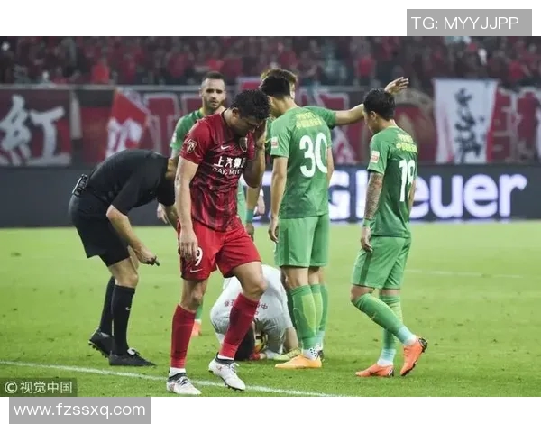 蔡慧康与胡尔克的对决谁能在赛场上笑到最后解析两位球员的实力与影响力