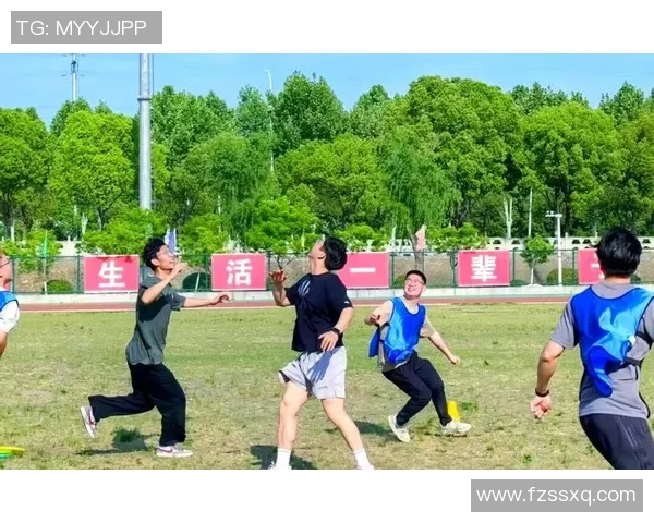 飞盘运动的魅力:探索西安飞盘队的团队协作与默契配合 飞盘运动的魅力:探索西安飞盘队的团队协作与默契配合