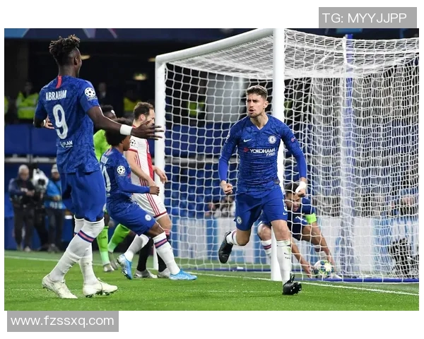 90VS足球比：探讨足球比赛中的战术对决与球员表现的深度分析