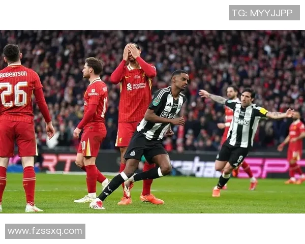 利物浦与林肯城对决结果揭晓球迷热议比赛精彩瞬间