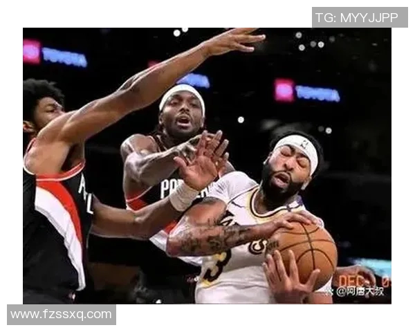 勇士与开拓者激战在即球迷期待精彩对决与球星表现